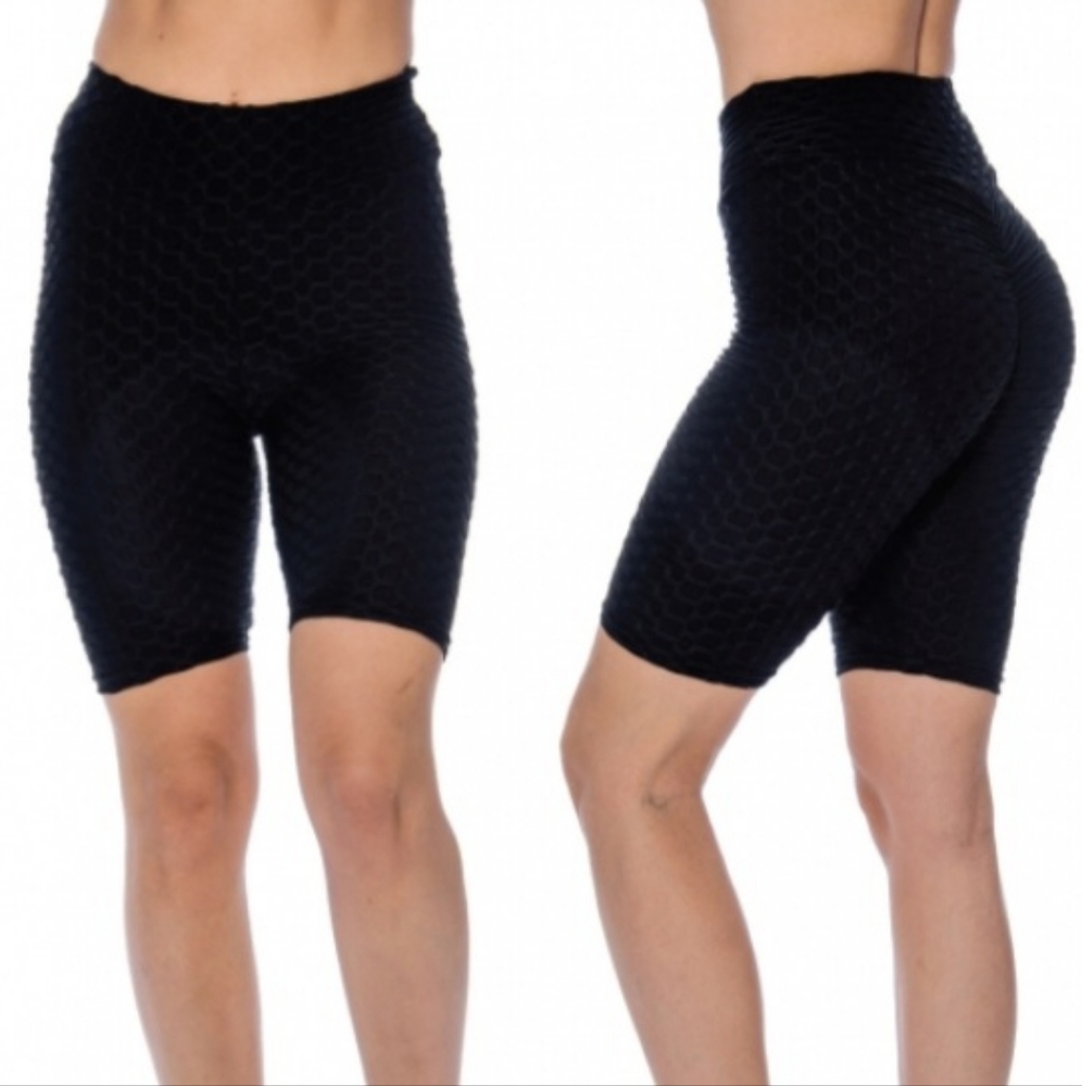 Scrunch booty Shorts